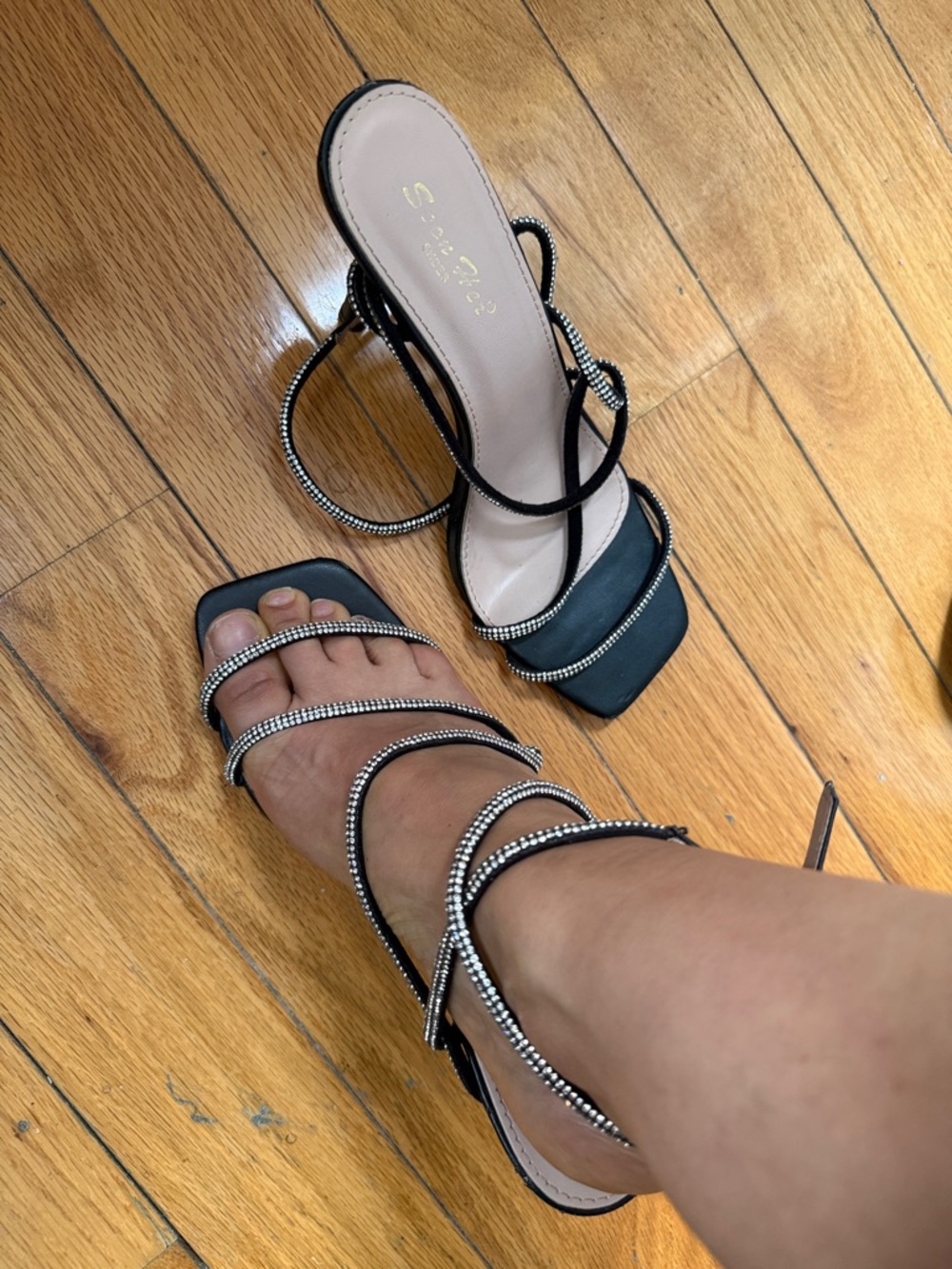'Soan Her Shoes' Strappy Black Embellished Square-Toe Heels - size 40 - Picture 4 of 4